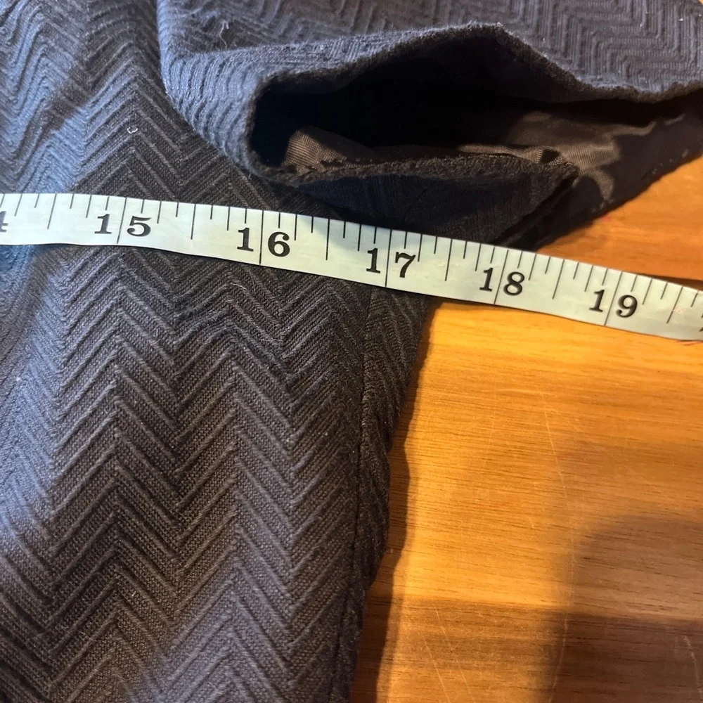 Talbots little black dress with gold belted accent textured short sleeve size 6 - Picture 6 of 8